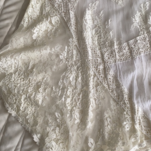 Karen Kane White Lace Top Size Small - Picture 6 of 10